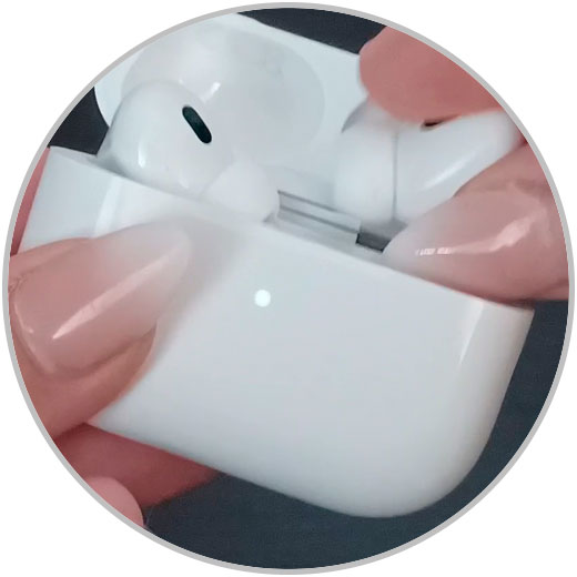 1-charge-airpods-pro-2-und-airpods-3.jpg
